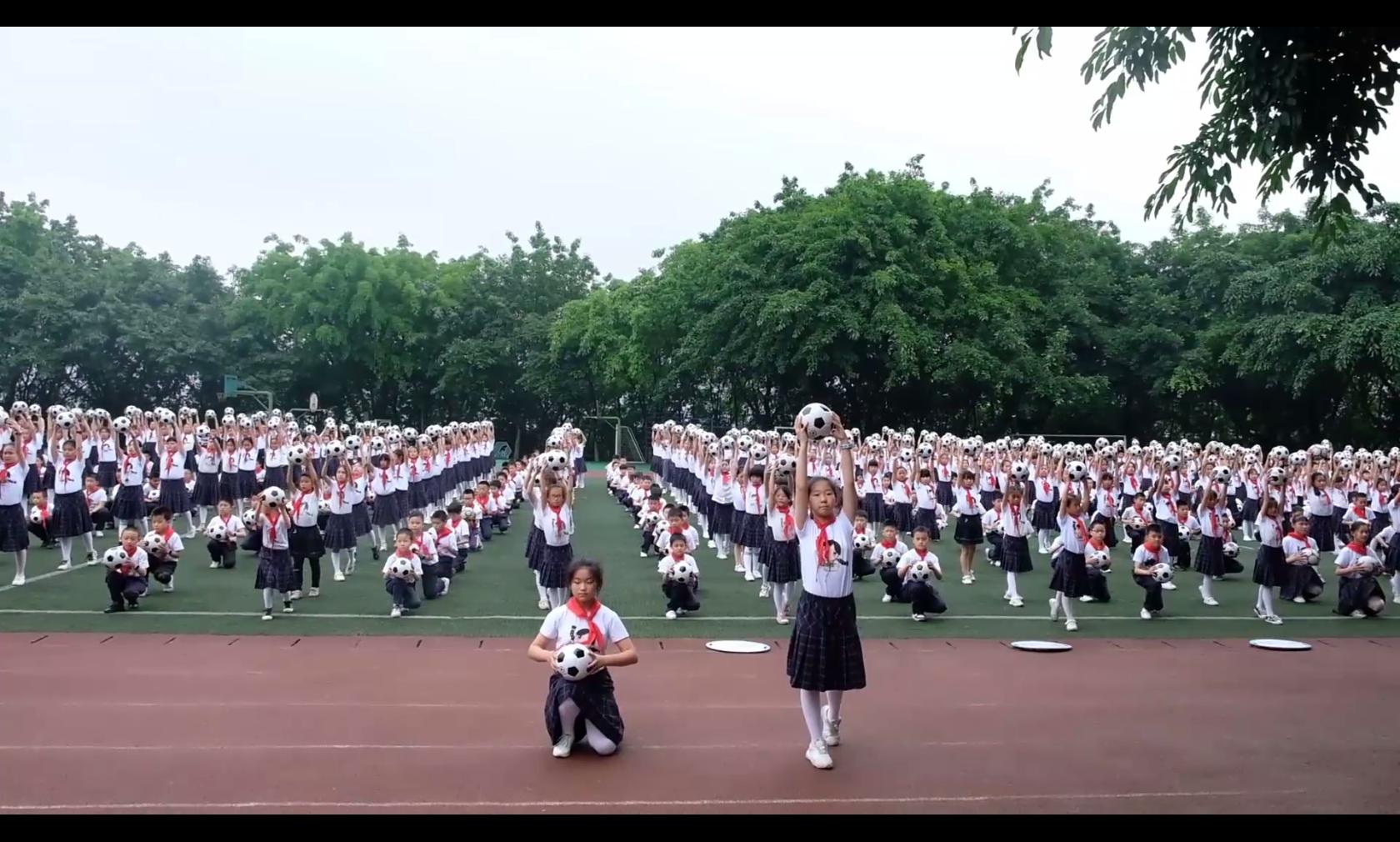 魅力足球逐梦未来儿童绘画,校园足球风采展