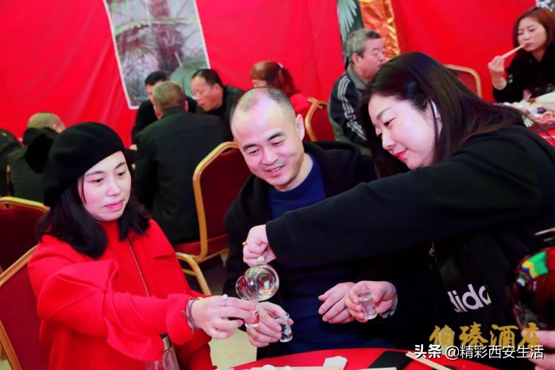 伯臻酒庄,伯臻酒庄自动售酒