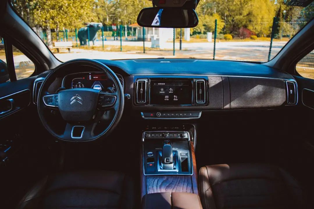 雪铁龙c6评车,雪铁龙c6新车上路感受
