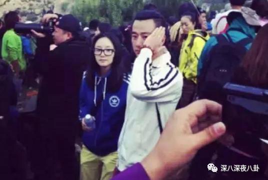 黄轩受刑,黄轩被黄盘划脸后续