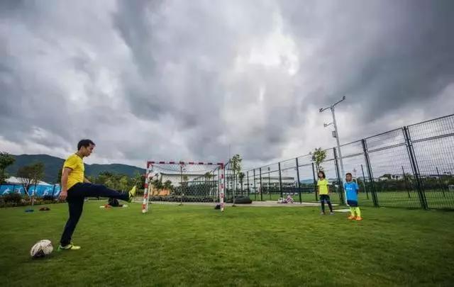 足球的魅力可以迷倒任何一个人,足球最美的魅力