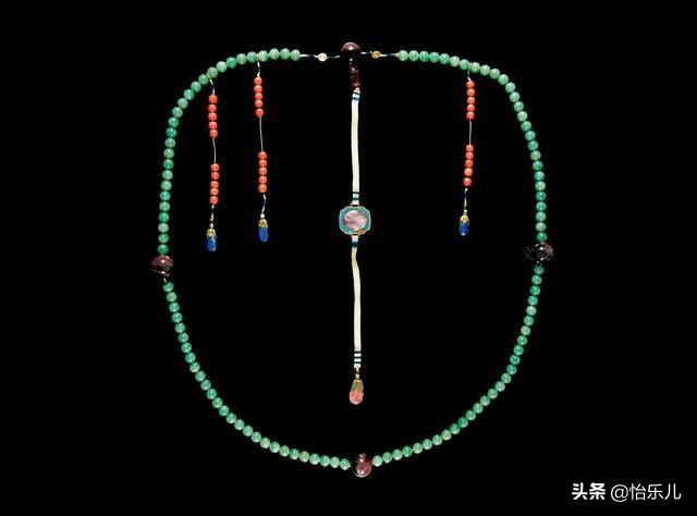 乾隆时期翡翠饰品,乾隆咸鱼翻身