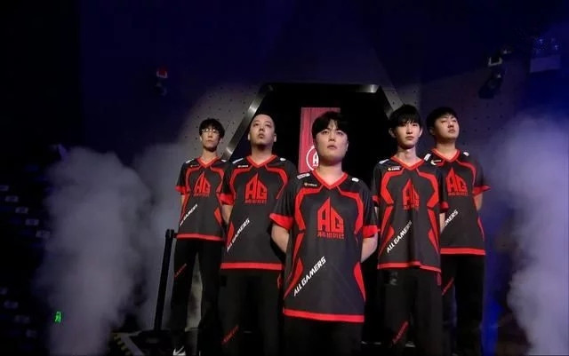 王者荣耀成都ag超玩会赛后鼓励图,王者荣耀ag最厉害的位置