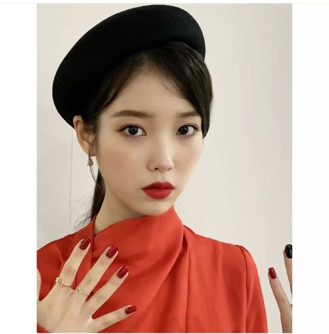 错过了蔡依林的美甲，但iu还来得及