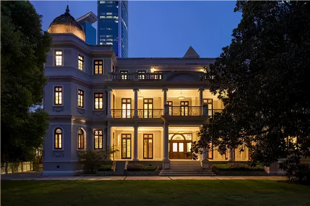 大牌为何喜欢抄小众品牌,大牌为什么喜欢黑白