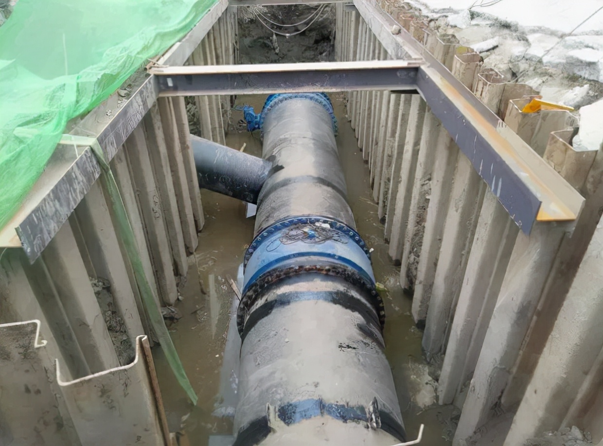 中国绿颜色的建筑,这些建筑看起来非常现代