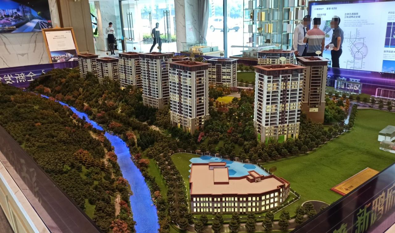 重庆汽博中心会整体搬迁吗,重庆汽博城事件