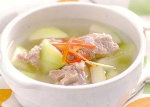 下面这七款月子餐食谱,既能让宝妈减重又营养