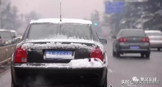 车牌被人故意掰了一半上路,车牌被人故意掰坏可以拘留嘛