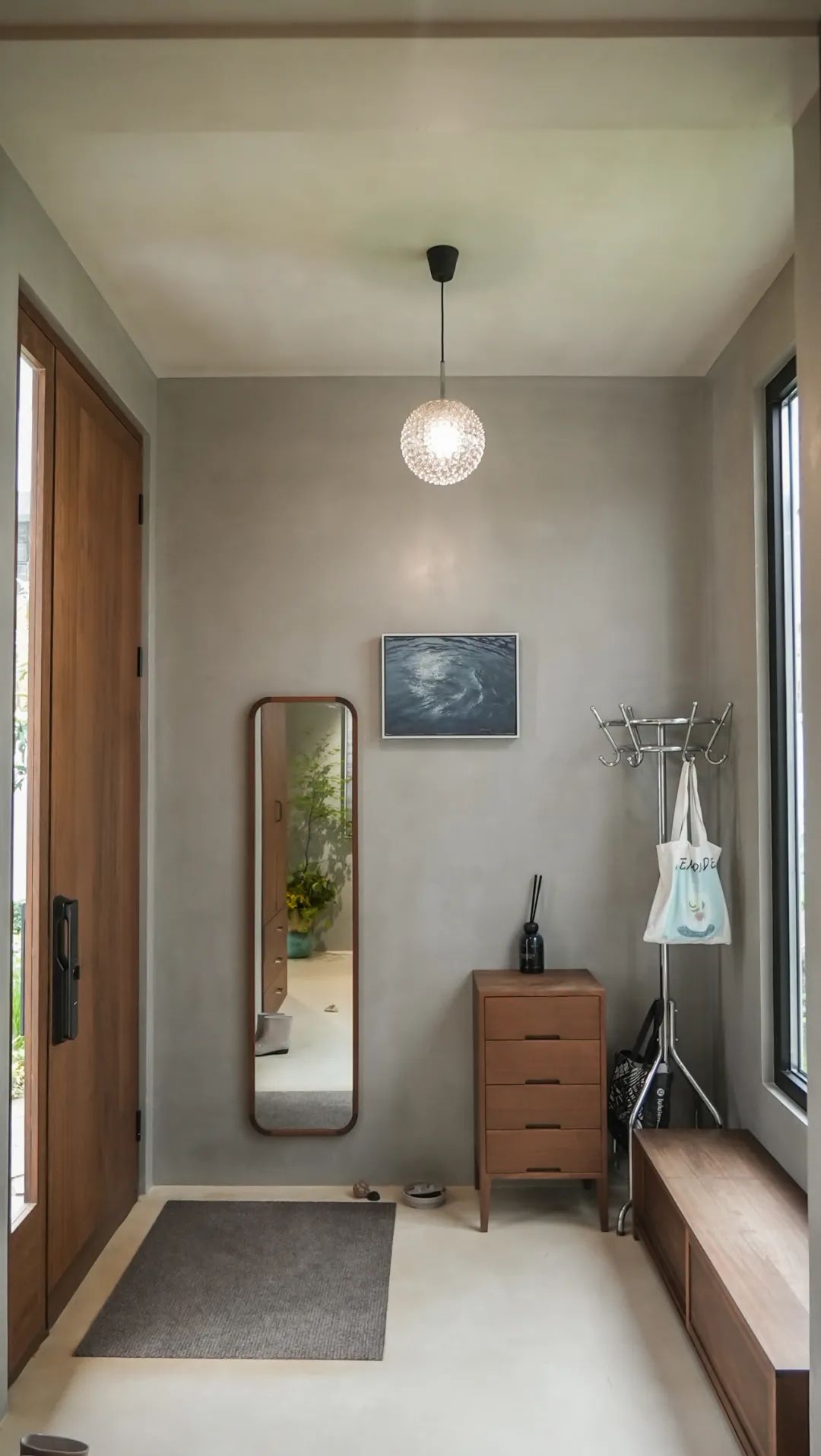 住在上海闹市400平的房子里，花开不败，开窗见池塘，太羡慕了