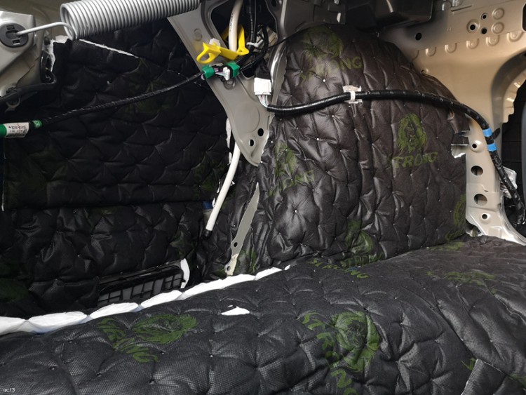 丰田亚洲龙隔音施工,丰田亚洲龙2022款做隔音要多少钱