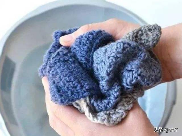 毛衣起球怎么办快速去除小窍门,毛衣起球怎样处理用什么器材
