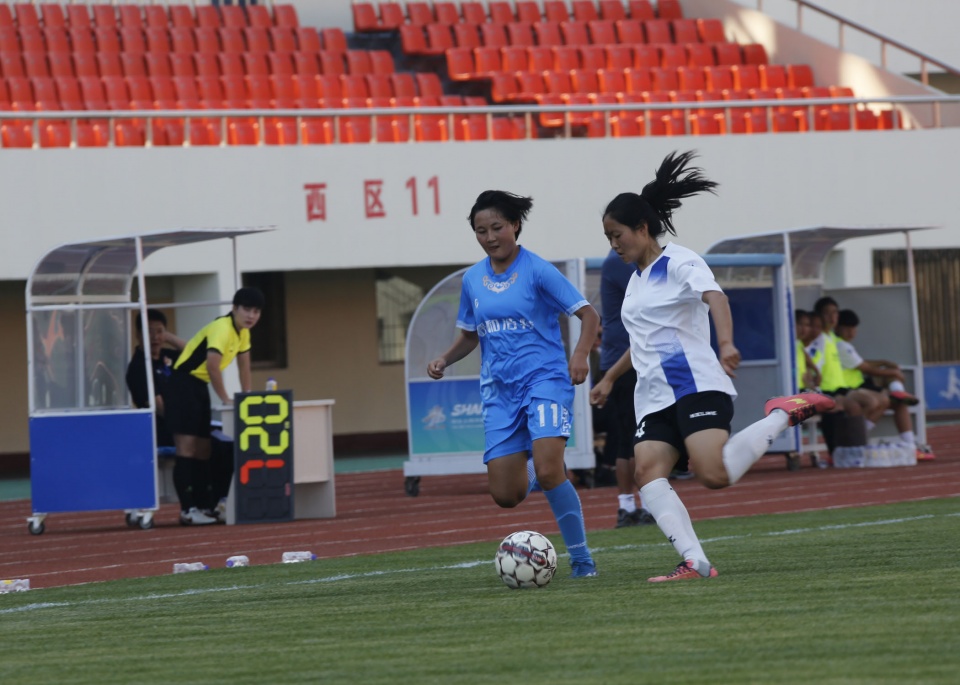 二青会女子甲组48kg散打,二青会乙组女子10米跳台