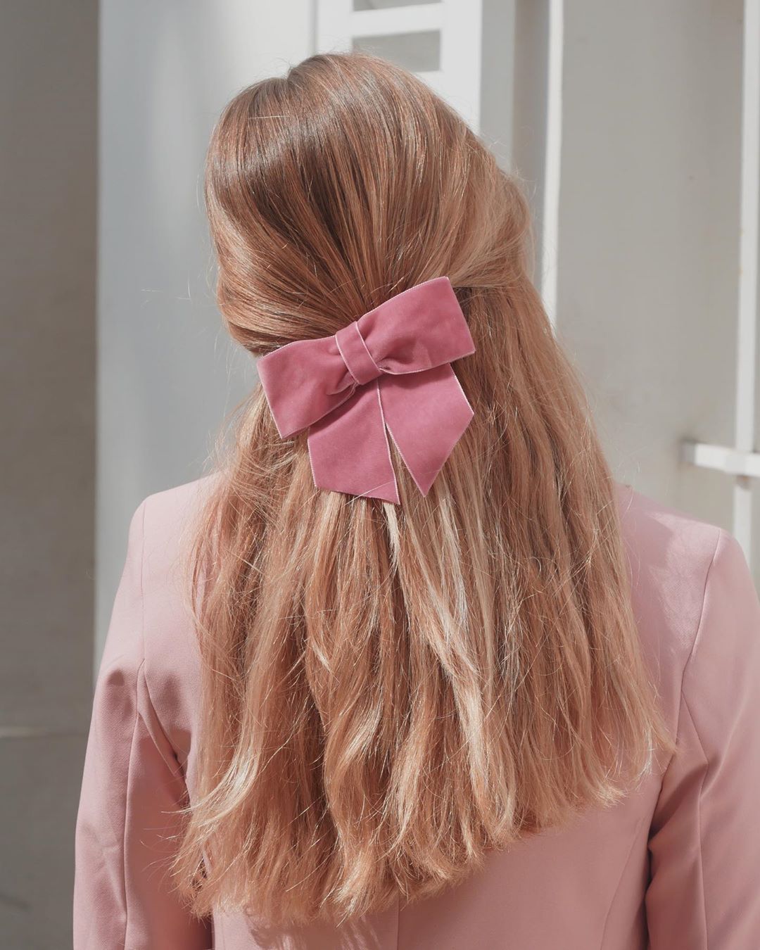 适合夏天的蝴蝶结,披头散发打蝴蝶结