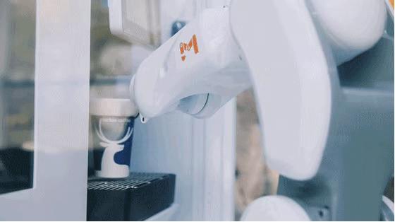 海底捞市值最高7000亿,海底捞2021全年营收