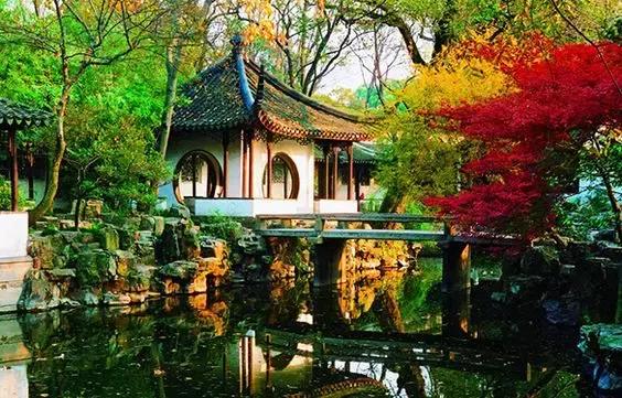 中国园林的诗情画意之美,虽由人作宛自天开的造园理念