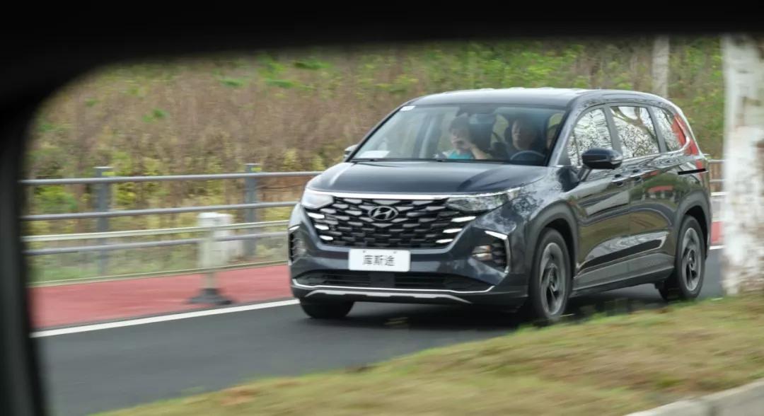 北京现代库斯途2024款落地价,现代库斯途2.0t7座实际油耗