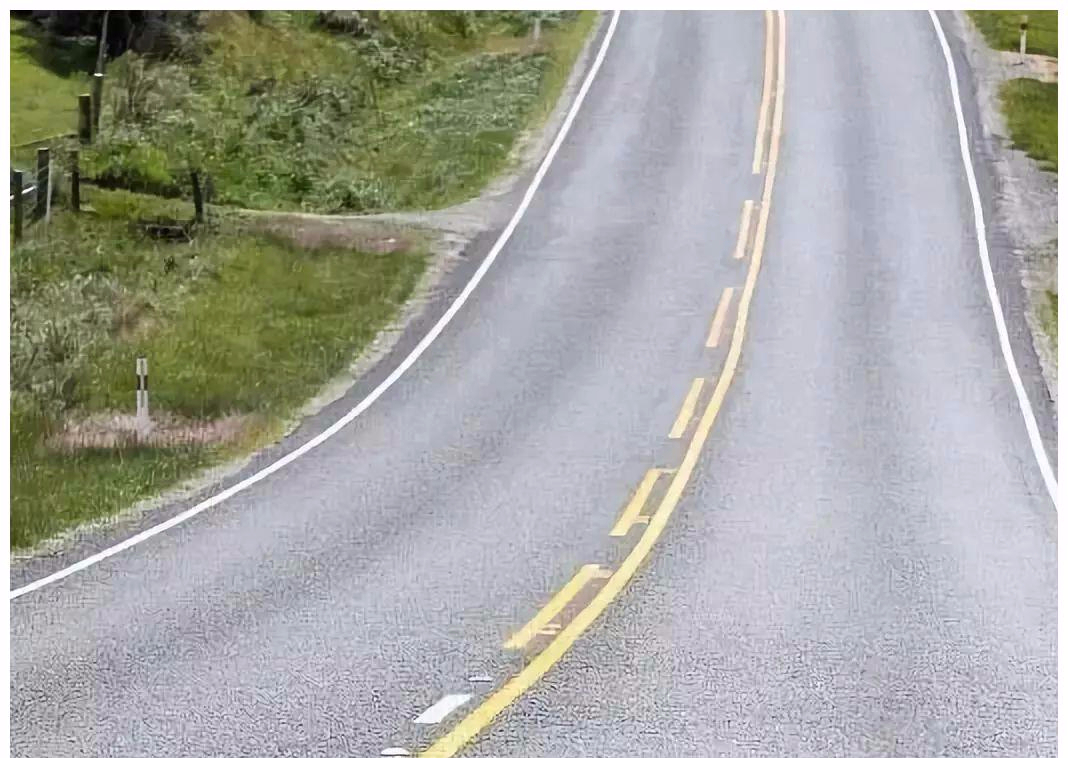 单黄线跟双黄线有什么区别,双黄线和单黄线的区别是什么