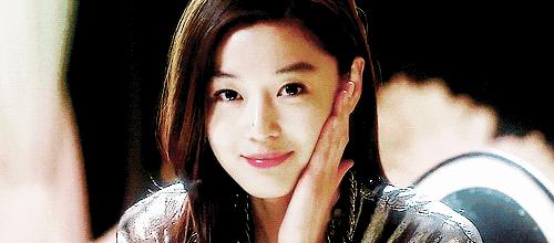 护肤品出现搓泥现象,兰蔻护肤品为什么有搓泥现象