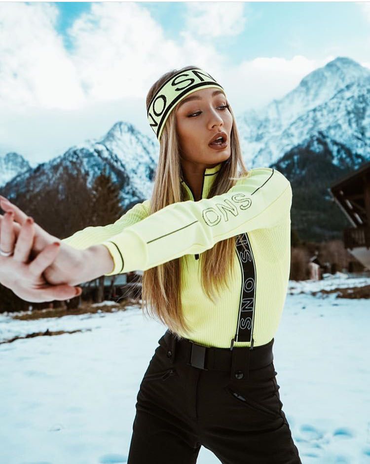 都穿什么牌子滑雪服,哪个牌子的滑雪服最好看