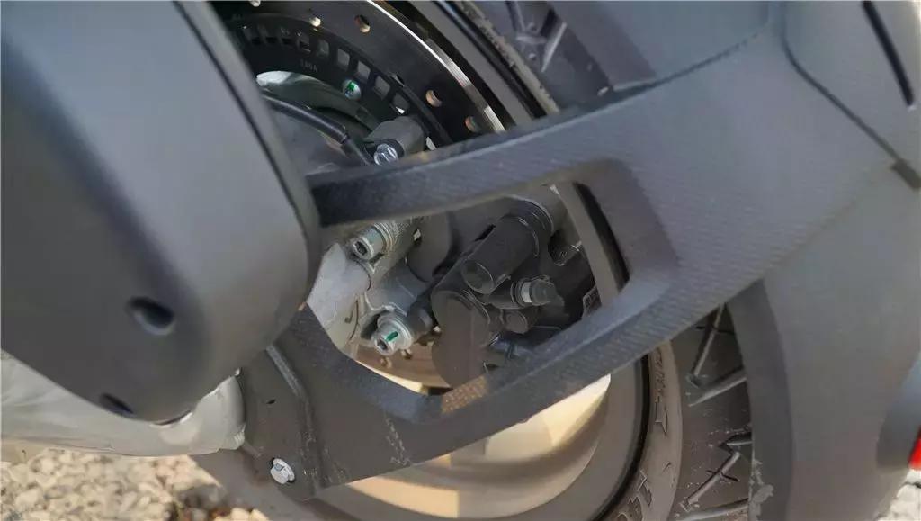 鍜宻rmax300鍚岀骇鐨勮溅,srmax300楠戣鎰熷彈