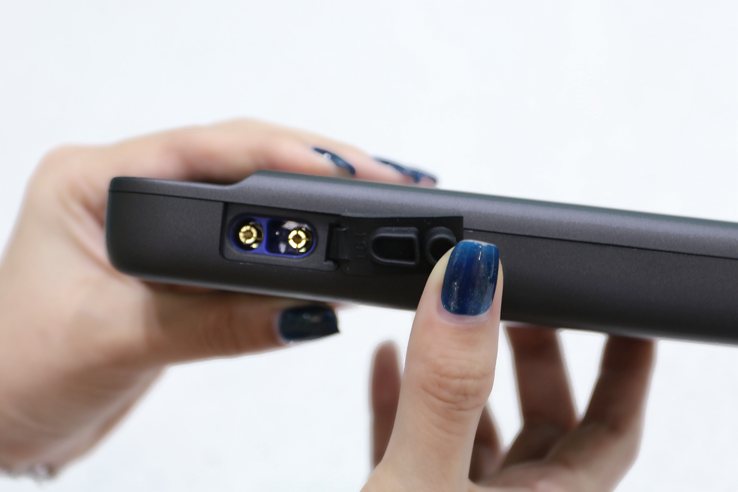 70迈汽车应急启动电源怎么使用,70迈汽车应急启动电源使用方法