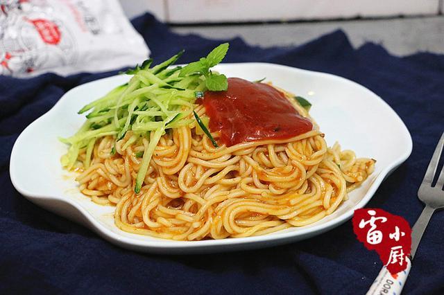 下班回家面食速成,下班回来自己做的面条