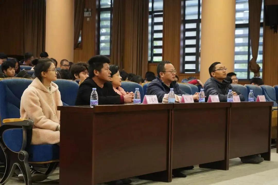 遇见八中（一）|生涯教育——方向比距离更重要