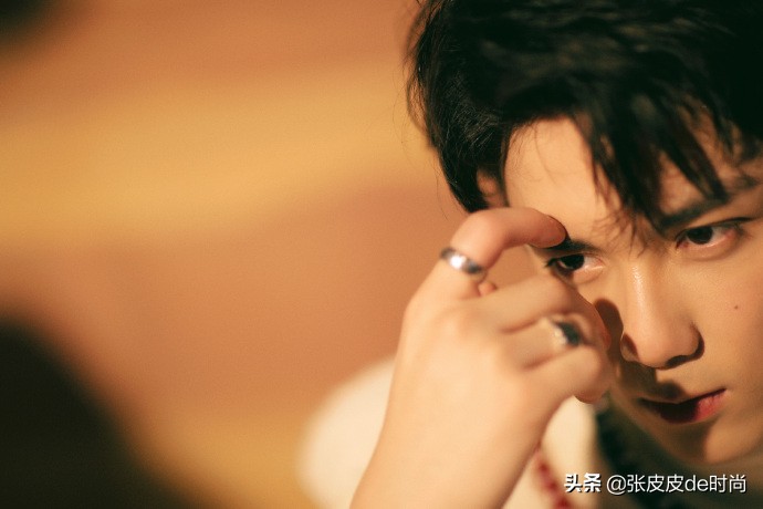 小哪吒吴磊图片 (吴磊是小哪吒吗)