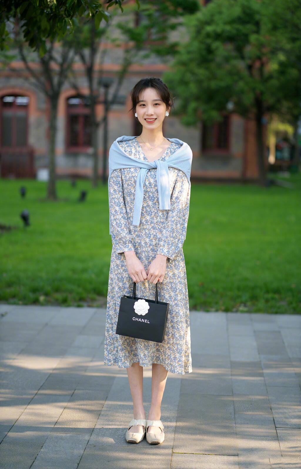 冬季连衣裙搭配什么高跟鞋百搭,适合个子矮穿的连衣裙配什么鞋