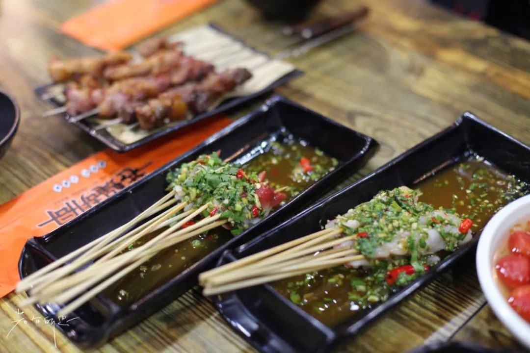 机票不到800元，第2次东北沈阳之旅，1个鸡架配老雪！