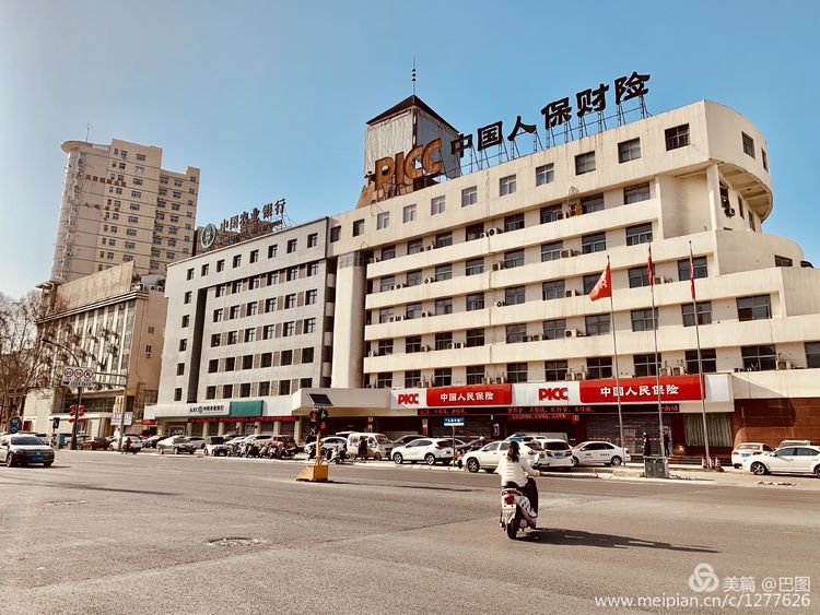 上阳宫到百货楼,疫情下逛西工,期待小街锅贴,王城广场听戏