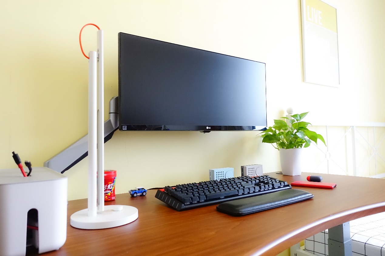 乐歌升降桌到底实用不实用,乐歌升降桌舒适体验