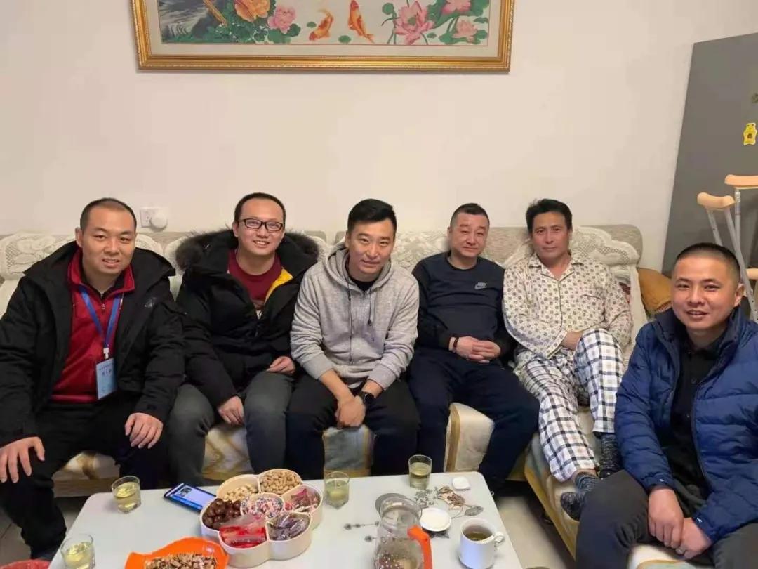 草根球员故事,足球老将的故事简介