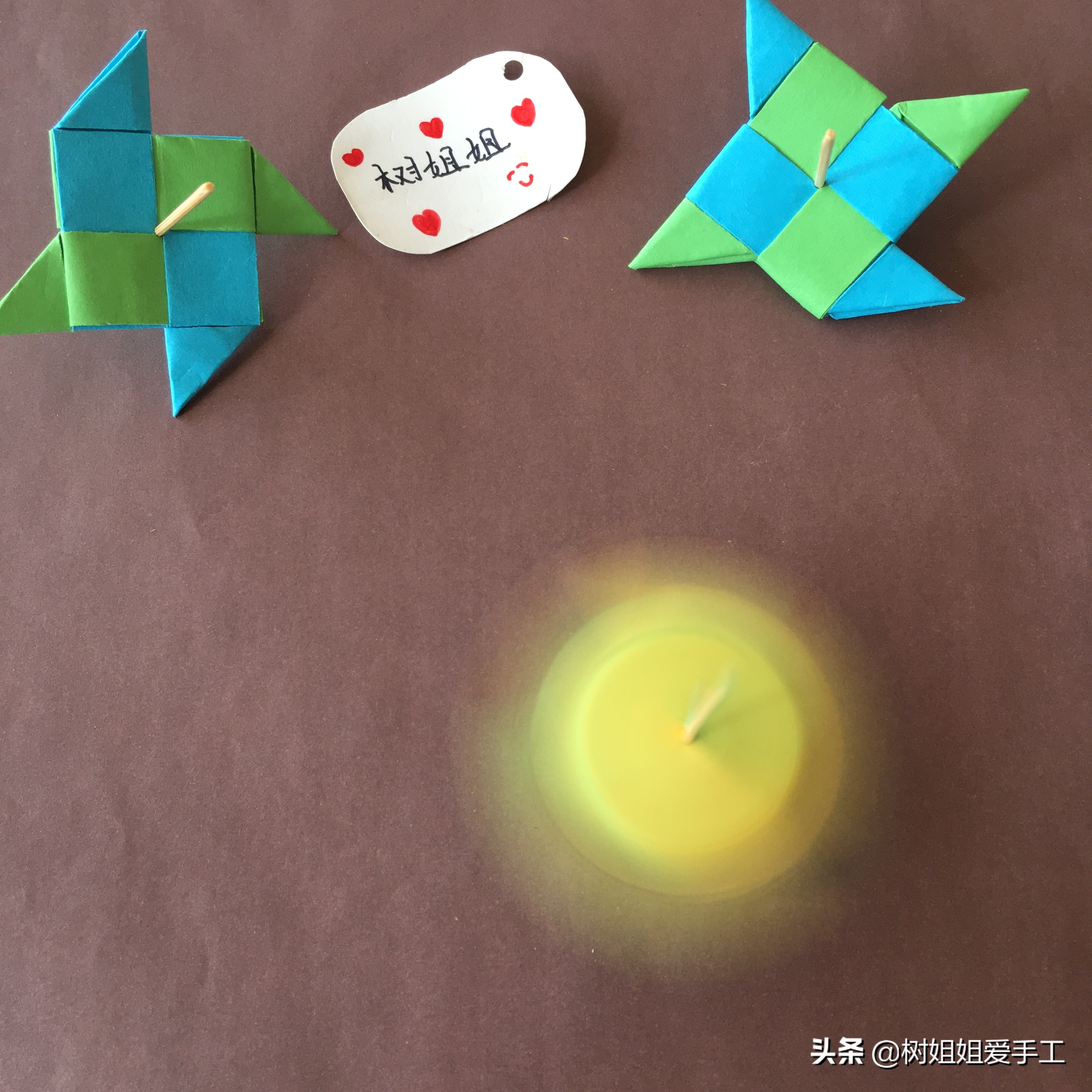 折纸陀螺飞镖怎么折,用牙签和卡纸折纸陀螺折法