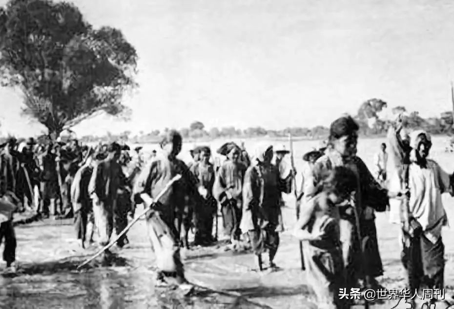 带着“战斗民族”的基因，他们一代代地变成了真正的东北人