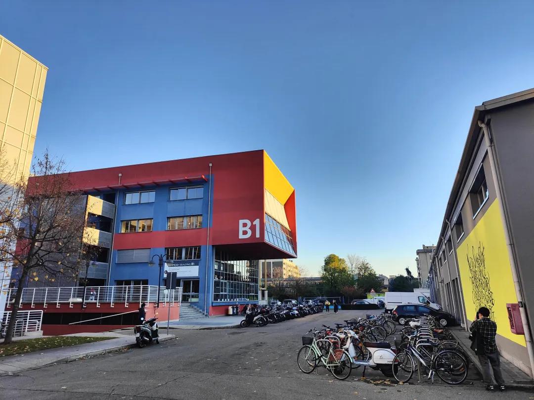 我来米理一个月，已经被老师搞哭了