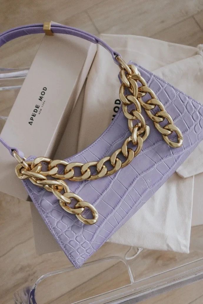 有哪些时髦的小众包包,小众且高级的包包推荐一款多用包