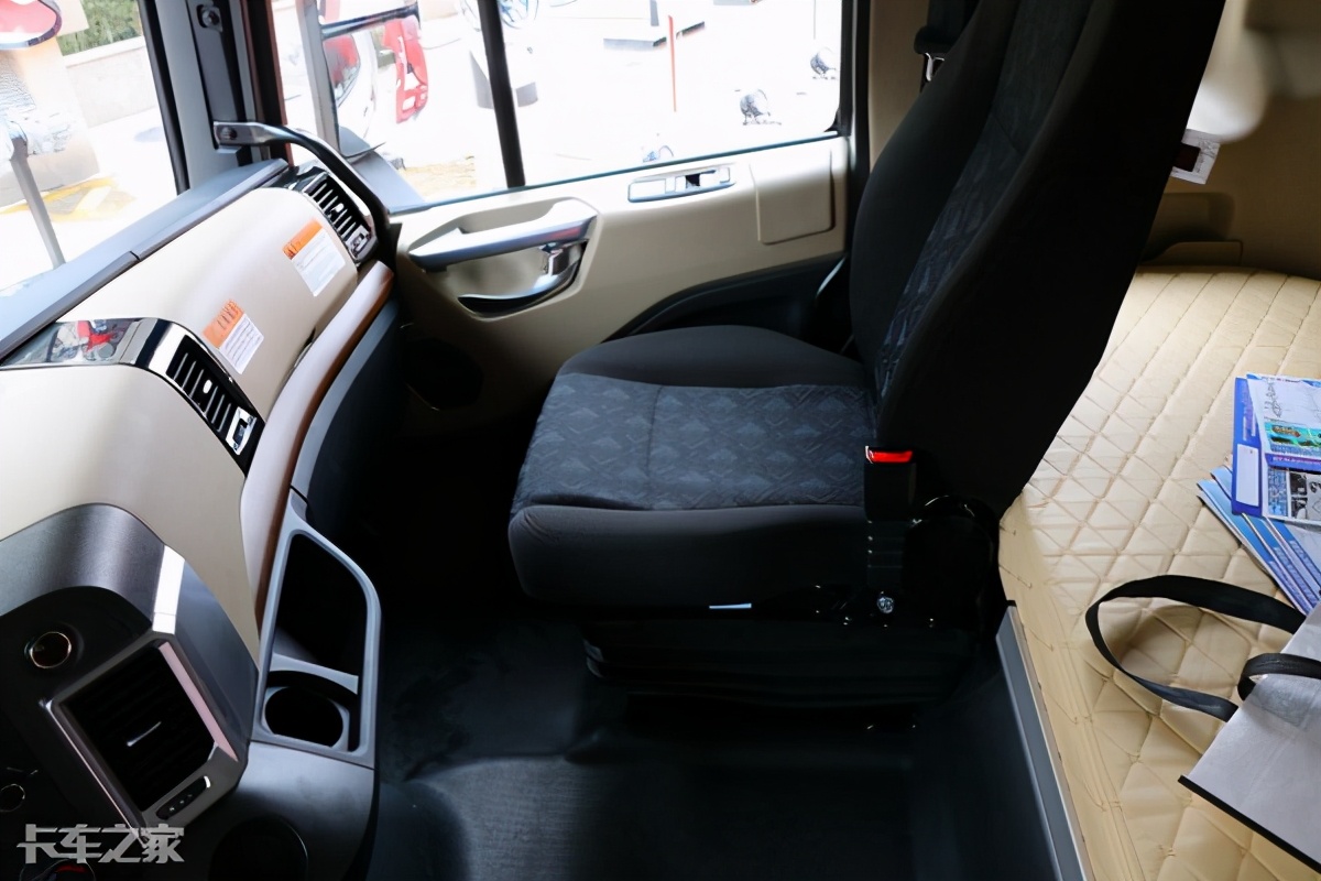 江淮格尔发a5x高栏新车,江淮格尔发a5x7.8米拉猪车