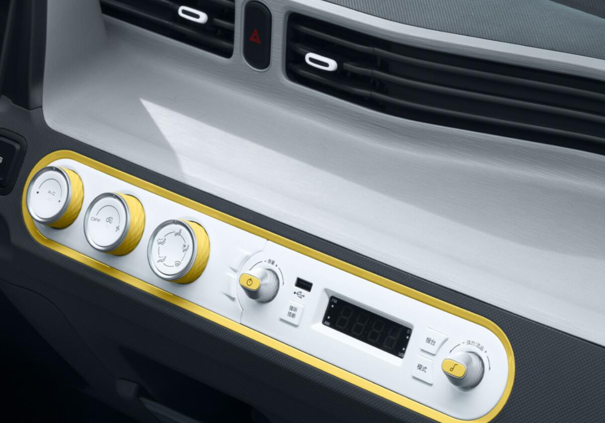 五菱miniev马卡龙215km快充,五菱miniev马卡龙120公里实测