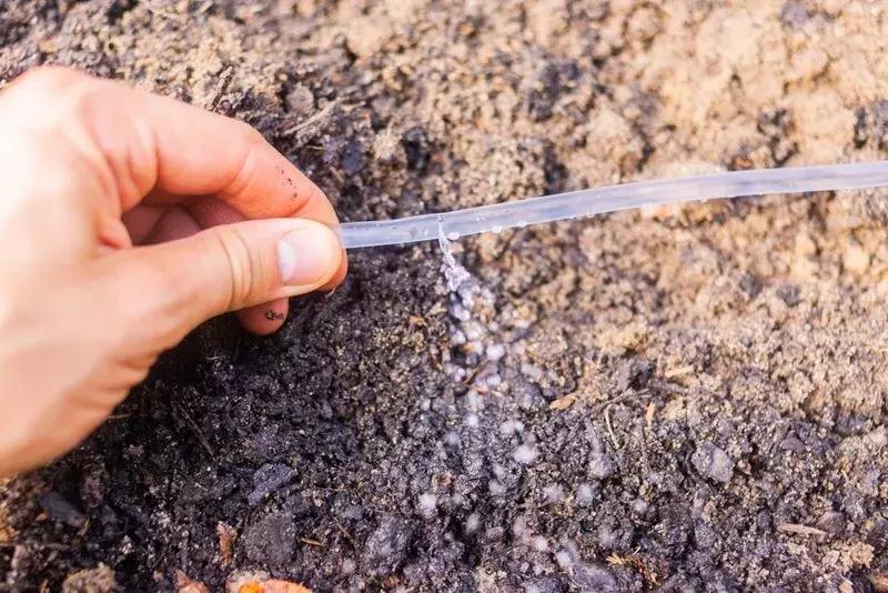 水肥一体化滴灌简易制作,农田滴灌制作全过程