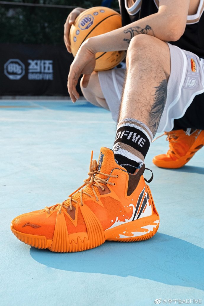 李宁反伍活动武汉,李宁2018的韦德之道