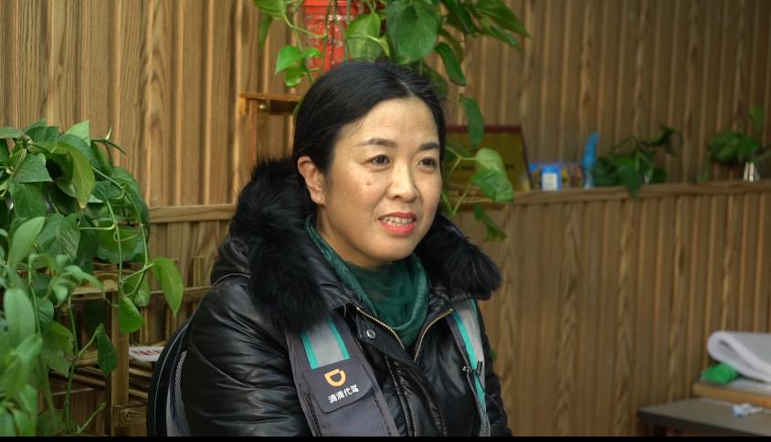 代驾妈妈的真实生活,女代驾夜行生活