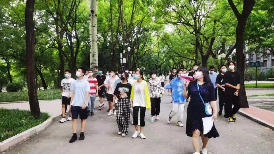 娼炴渤鍥介檯鏁欒偛瀛﹀洯鍏ュ鑰冭瘯,娼炴渤涓鏂扮敓鎶ュ埌