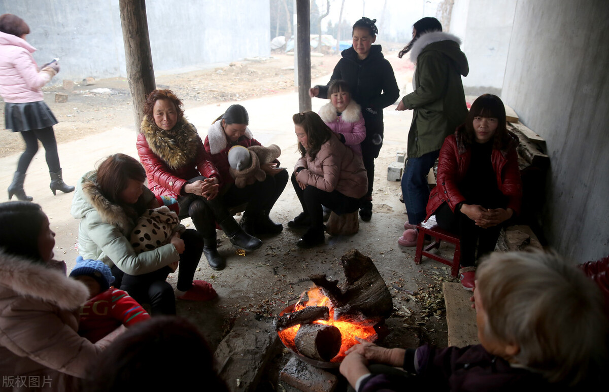 农村集中供暖最佳方式,没有集中供暖如何取暖最合适