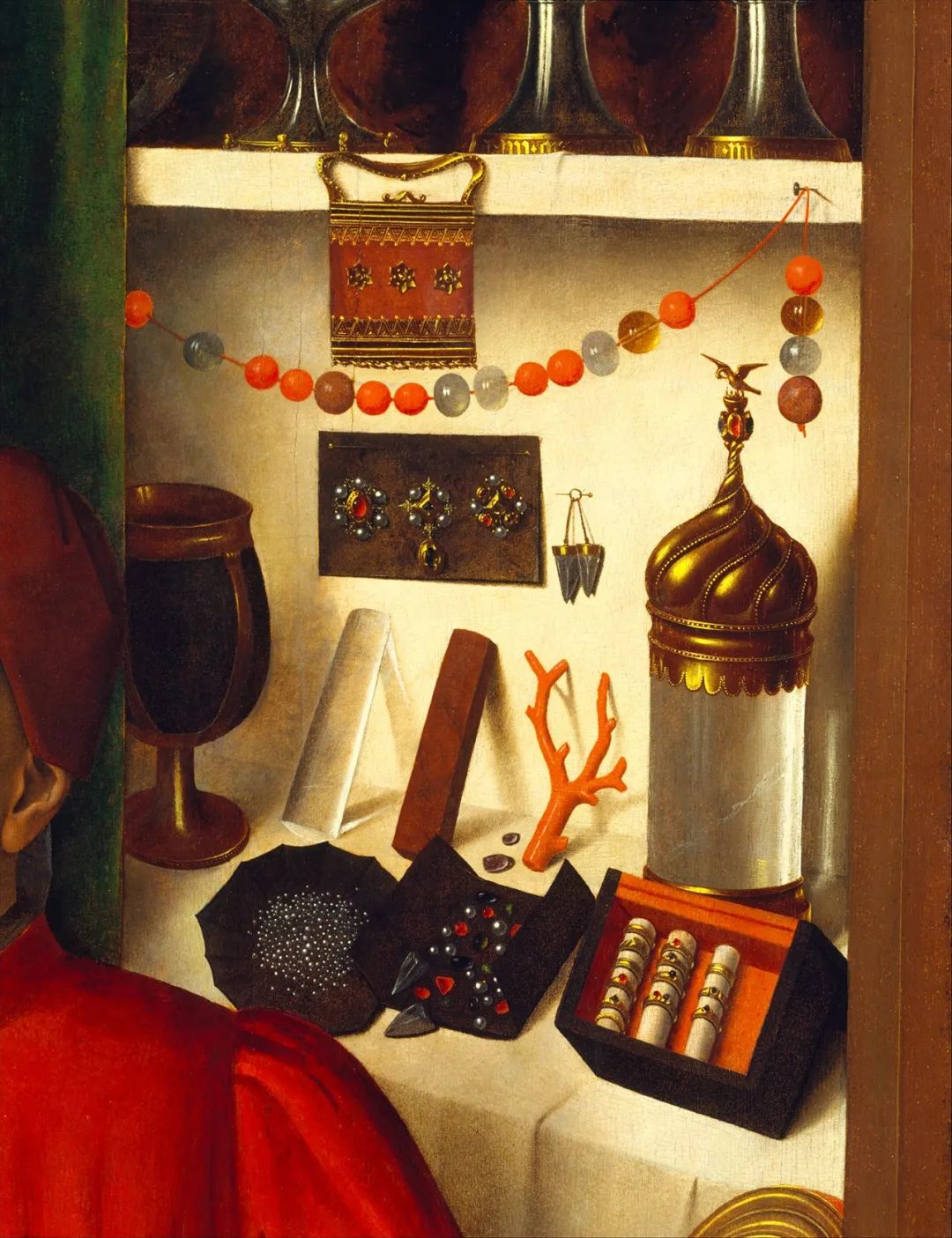 珍珠当牙签，红宝石镶圣经，还是Gucci和香奈儿的灵感缪斯