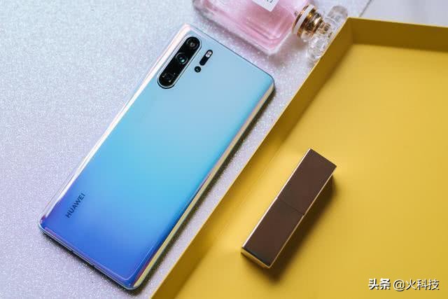 目前最值得入手的全屏手机,目前国产屏幕最好的四款手机