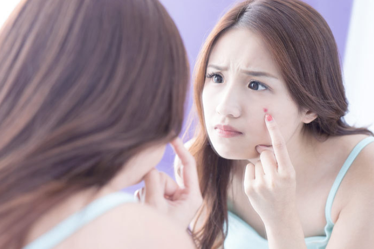 底妆总是弄不好怎么办,气垫底妆怎么化才显得干净细腻