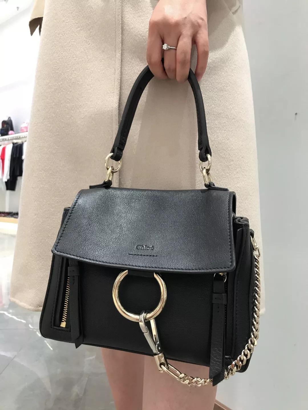 娜扎穿衣搭包包,30多个包包