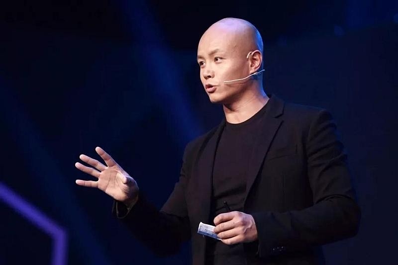 乐嘉从金牌主持到落寞,乐嘉为什么沦落街头演讲